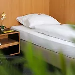 Hotel Tbd - U