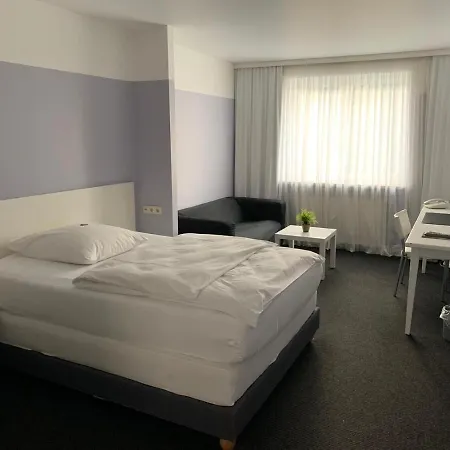 U. + Szálloda Mülheim an der Ruhr